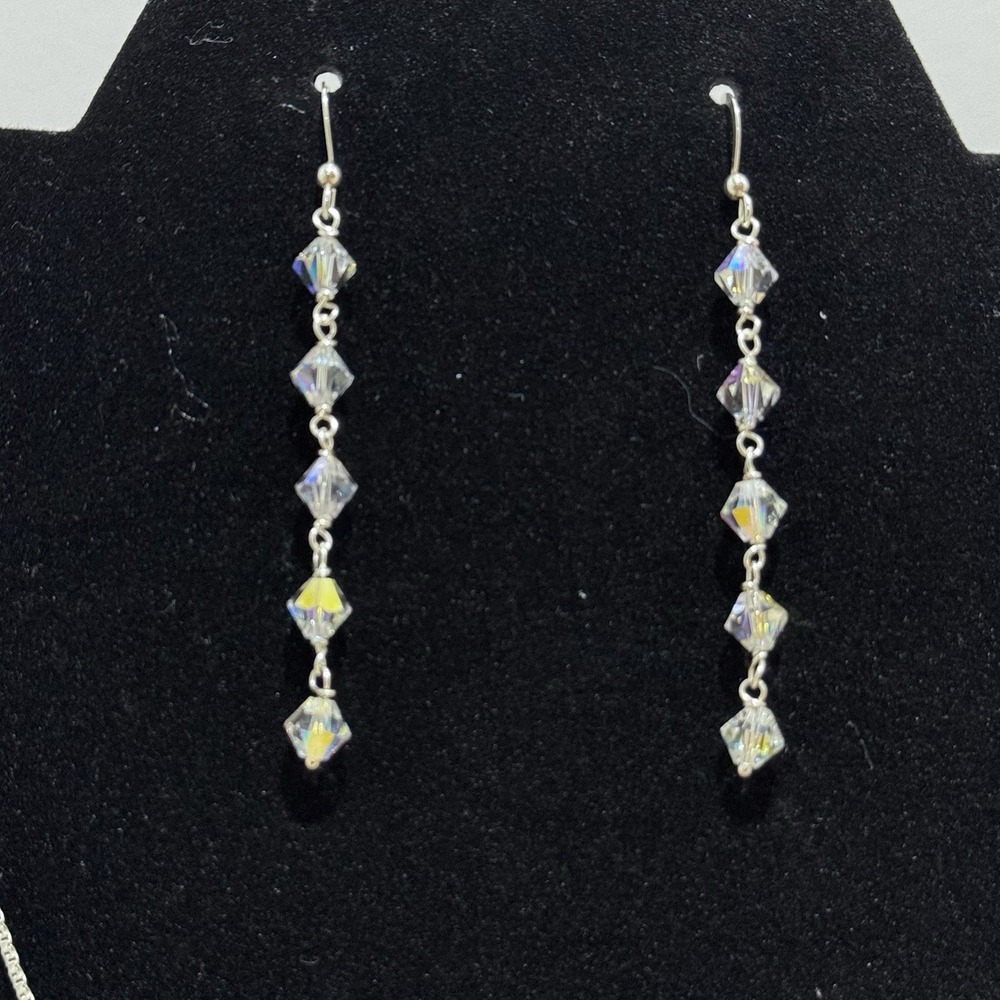 925 Sterling Silver Faceted Crystal Pendant Necklace & Dangle Earrings Set - Picture 3 of 16